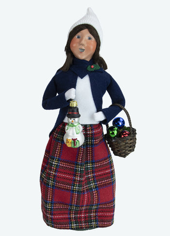 Byers Choice Caroler 2023: Ornament Woman
